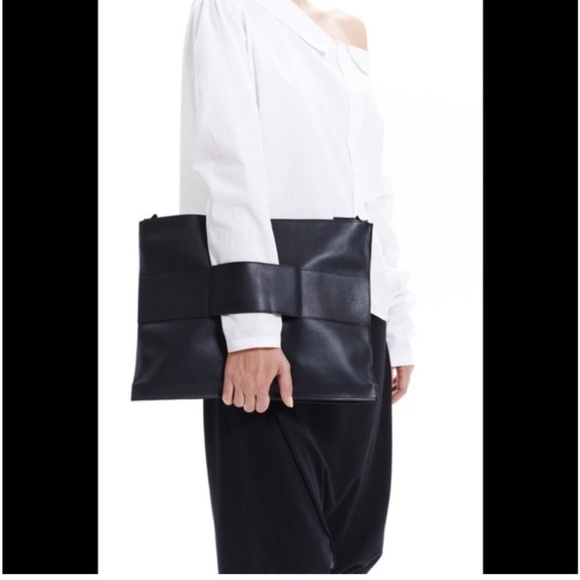 BLACK LEATHER LAPTOP ZIPPERED ENVELOPE/SLEEVE/CLUTCH - FITS 13" LAPTOP - NWOT - Picture 3 of 13